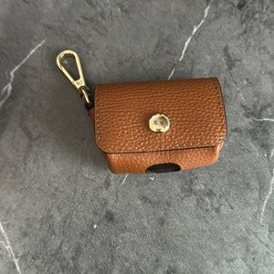 AirPod pro case bandolier